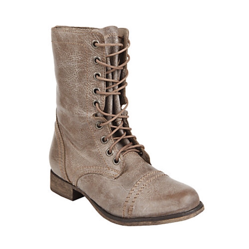 NWOB Steve Madden Kombatt Boots